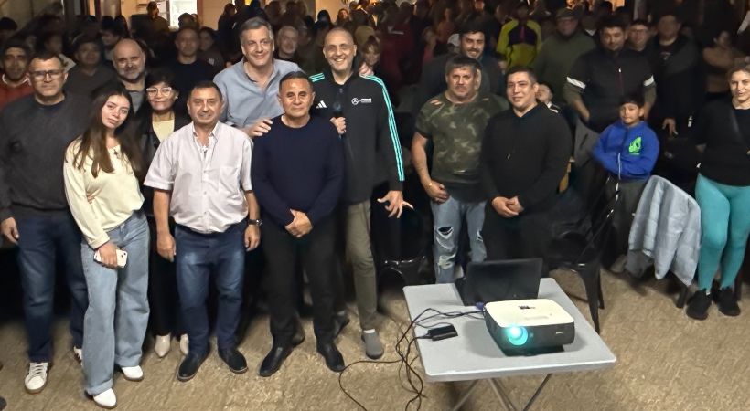 Con Spaccesi como testigo, Escobar lanzó su candidatura a intendente por el Partido Libertario