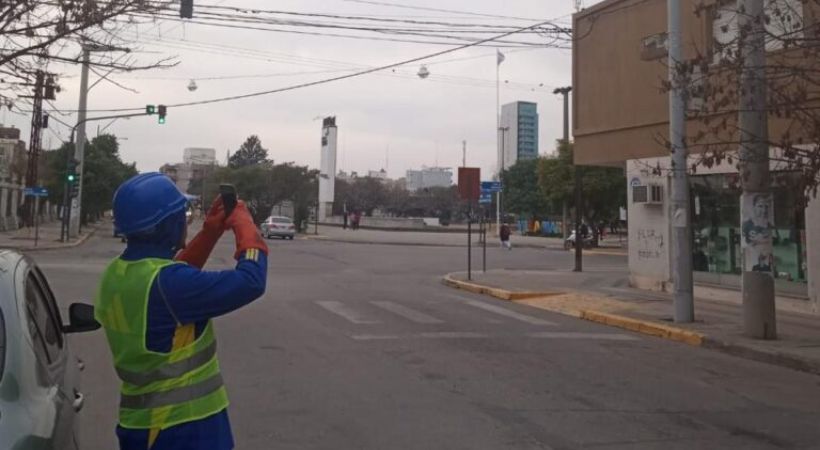 Realizan un relevamiento de infraestructura eléctrica por toda la ciudad